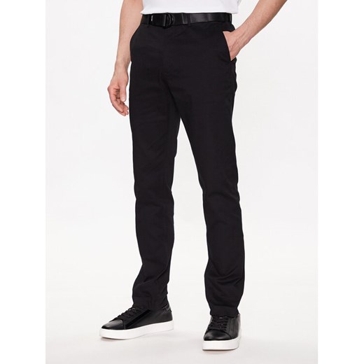Calvin Klein Chinosy Modern Twill K10K110979 Czarny Slim Fit ze sklepu MODIVO w kategorii Spodnie męskie - zdjęcie 182655731
