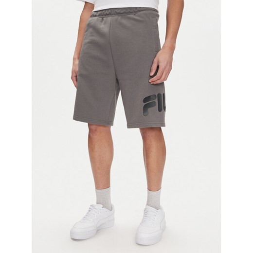 Fila Szorty sportowe Lezinnes FAM0870 Szary Regular Fit ze sklepu MODIVO w kategorii Spodenki męskie - zdjęcie 182656354