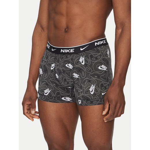 Nike Komplet 3 par bokserek 000PKE1008 Kolorowy ze sklepu MODIVO w kategorii Majtki męskie - zdjęcie 182656570