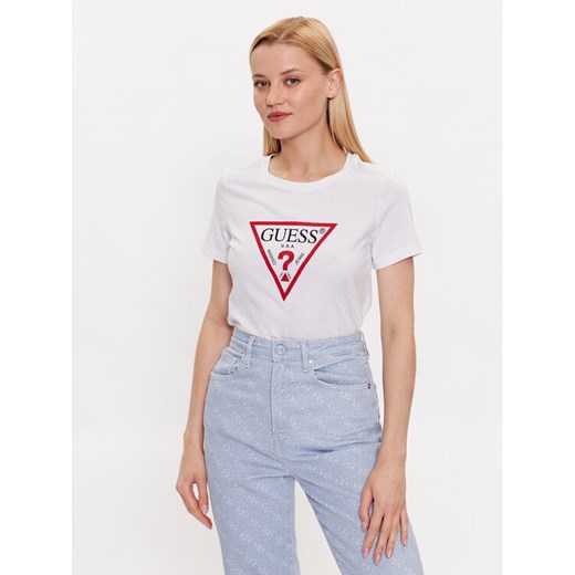 Guess T-Shirt W1YI1B I3Z14 Biały Slim Fit ze sklepu MODIVO w kategorii Bluzki damskie - zdjęcie 182656943