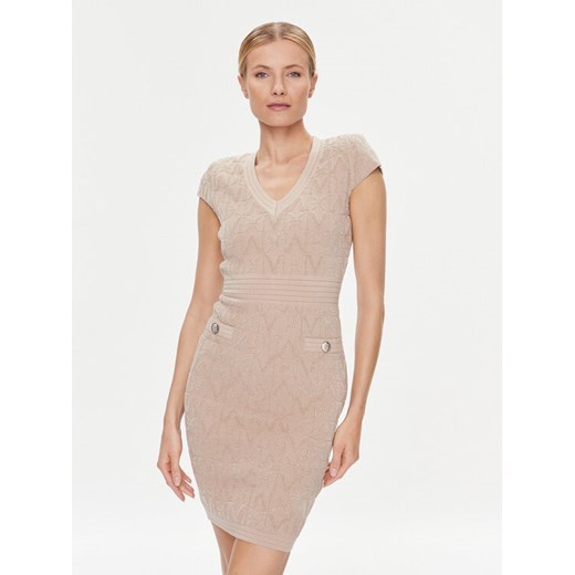 Guess Sukienka dzianinowa 4RGK01 5661Z Beżowy Slim Fit ze sklepu MODIVO w kategorii Sukienki - zdjęcie 182657120