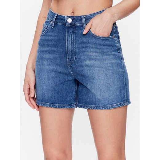 Tommy Hilfiger Szorty jeansowe WW0WW40212 Granatowy Regular Fit ze sklepu MODIVO w kategorii Szorty - zdjęcie 182657480