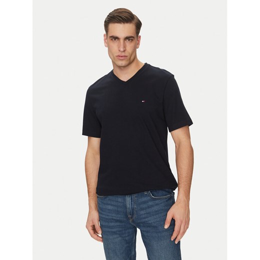 Tommy Hilfiger T-Shirt Essential V-Neck Tee MW0MW39249 Granatowy Regular Fit ze sklepu MODIVO w kategorii T-shirty męskie - zdjęcie 182657982