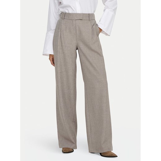ONLY Spodnie materiałowe Linda 15336761 Beżowy Straight Fit ze sklepu MODIVO w kategorii Spodnie damskie - zdjęcie 182658520