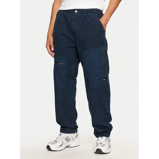 Tommy Jeans Spodnie materiałowe Aiden DM0DM19497 Granatowy Tapered Fit ze sklepu MODIVO w kategorii Spodnie męskie - zdjęcie 182659104