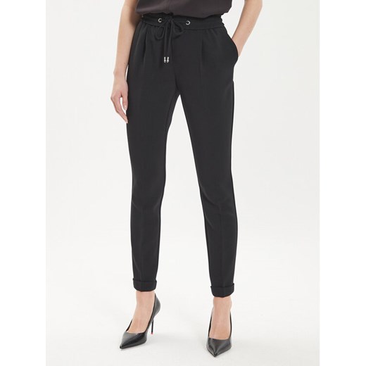 Boss Spodnie materiałowe Tariyanah 50490039 Czarny Regular Fit ze sklepu MODIVO w kategorii Spodnie damskie - zdjęcie 182659541