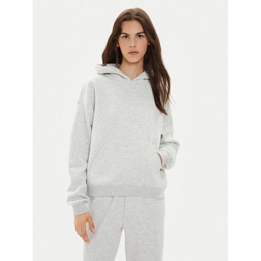 Gina Tricot Bluza 21735 Szary Oversize ze sklepu MODIVO w kategorii Bluzy damskie - zdjęcie 182660164