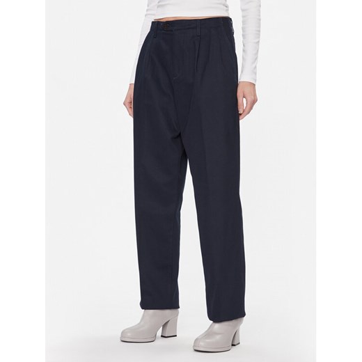 Tommy Hilfiger Chinosy WW0WW40509 Granatowy Relaxed Fit ze sklepu MODIVO w kategorii Spodnie damskie - zdjęcie 182660492