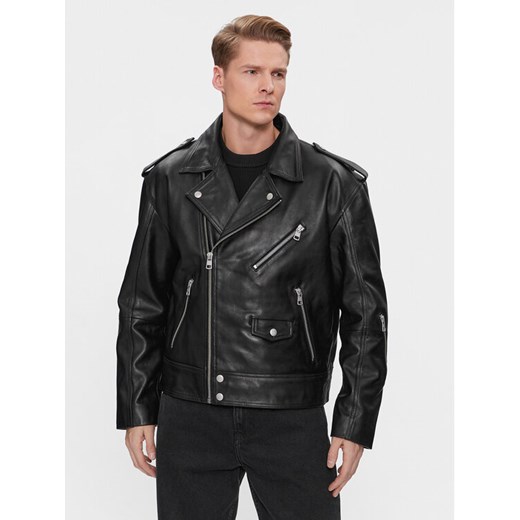Calvin Klein Jeans Kurtka skórzana J30J323398 Czarny Oversize ze sklepu MODIVO w kategorii Kurtki męskie - zdjęcie 182660502