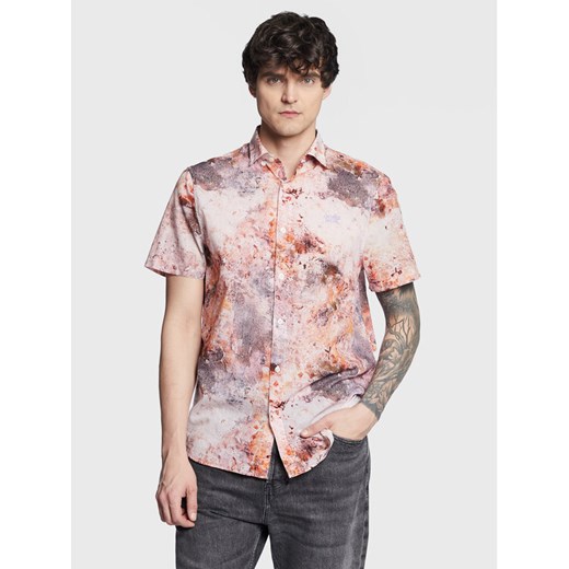 Guess Koszula M3GH65 WFDS1 Różowy Regular Fit ze sklepu MODIVO w kategorii Koszule męskie - zdjęcie 182662080
