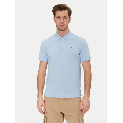 Gant Polo Shield Piqué 2210 Błękitny Regular Fit ze sklepu MODIVO w kategorii T-shirty męskie - zdjęcie 182662203