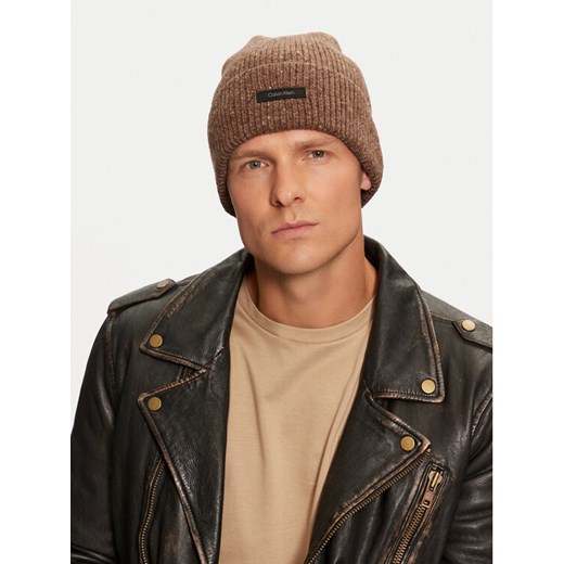 Calvin Klein Czapka K50K512358 Brązowy ze sklepu MODIVO w kategorii Czapki zimowe męskie - zdjęcie 182662472
