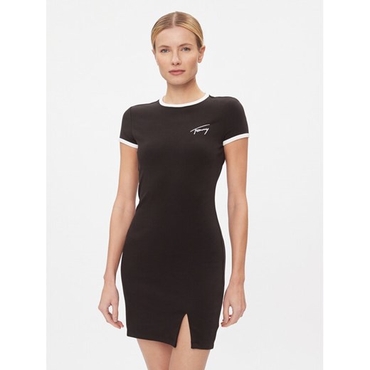Tommy Jeans Sukienka codzienna Bodycon DW0DW17409 Czarny Slim Fit ze sklepu MODIVO w kategorii Sukienki - zdjęcie 182662963