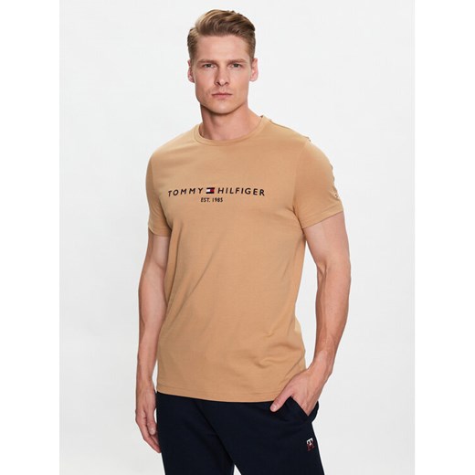 Tommy Hilfiger T-Shirt Logo MW0MW11797 Brązowy Slim Fit ze sklepu MODIVO w kategorii T-shirty męskie - zdjęcie 182663340