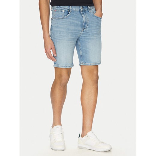 Tommy Hilfiger Szorty jeansowe Brooklyn MW0MW39195 Niebieski Slim Fit ze sklepu MODIVO w kategorii Spodenki męskie - zdjęcie 182663363