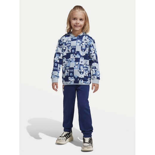 adidas Dres Disney Mickey Mouse JD4551 Niebieski Regular Fit ze sklepu MODIVO w kategorii Dresy dziewczęce - zdjęcie 182663470