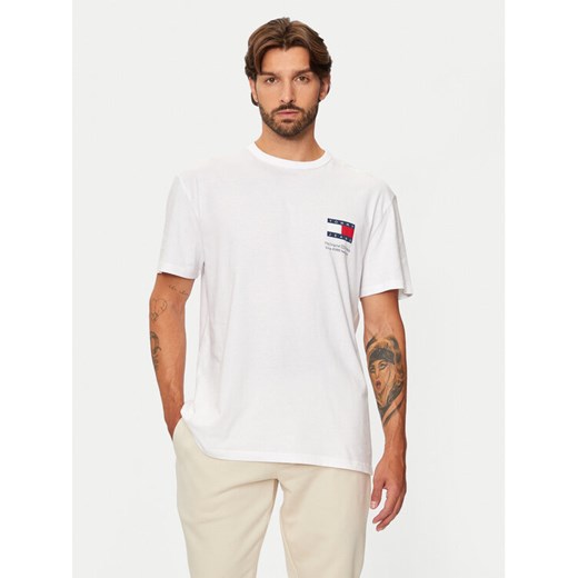 Tommy Jeans T-Shirt Fun Novelty DM0DM19686 Biały Regular Fit ze sklepu MODIVO w kategorii T-shirty męskie - zdjęcie 182663903
