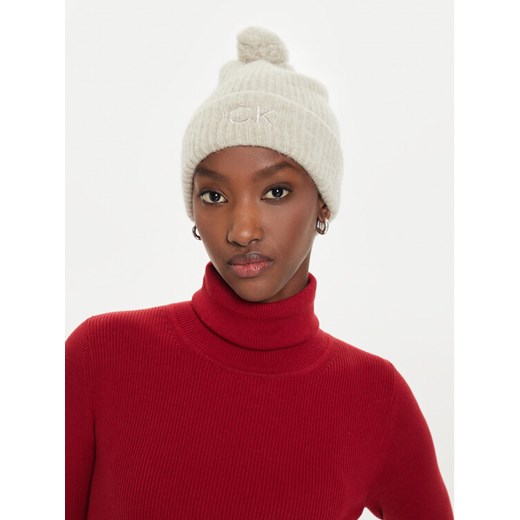 Calvin Klein Czapka Embroidery Airy K60K612586 Beżowy ze sklepu MODIVO w kategorii Czapki zimowe damskie - zdjęcie 182664200