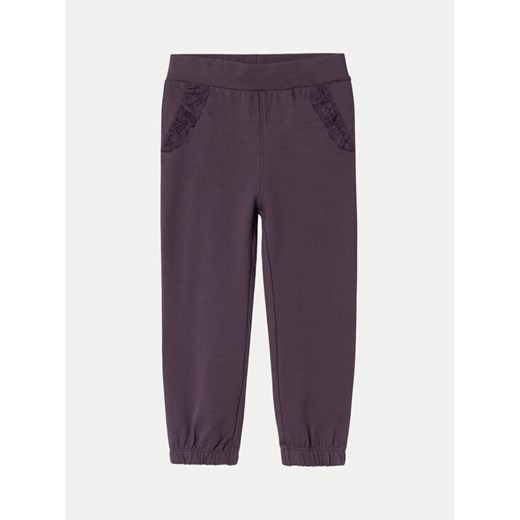 NAME IT Spodnie dresowe Luva 13232137 Fioletowy Regular Fit ze sklepu MODIVO w kategorii Spodnie dziewczęce - zdjęcie 182664401