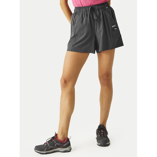 Regatta Szorty sportowe Travel RWJ299 Szary Relaxed Fit ze sklepu MODIVO w kategorii Szorty - zdjęcie 182664480