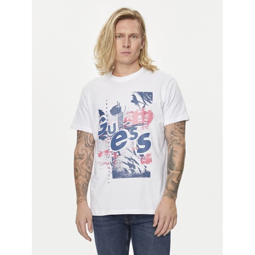 Guess T-Shirt M4YI02 I3Z14 Biały Regular Fit ze sklepu MODIVO w kategorii T-shirty męskie - zdjęcie 182665611