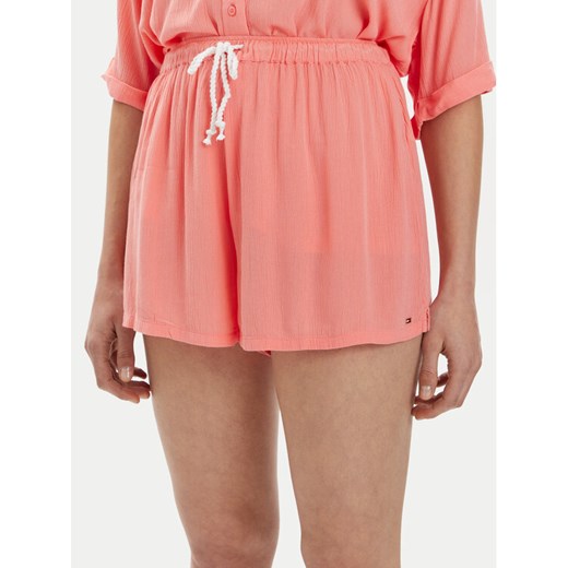 Tommy Hilfiger Szorty materiałowe UW0UW05332 Różowy Relaxed Fit ze sklepu MODIVO w kategorii Szorty - zdjęcie 182666641