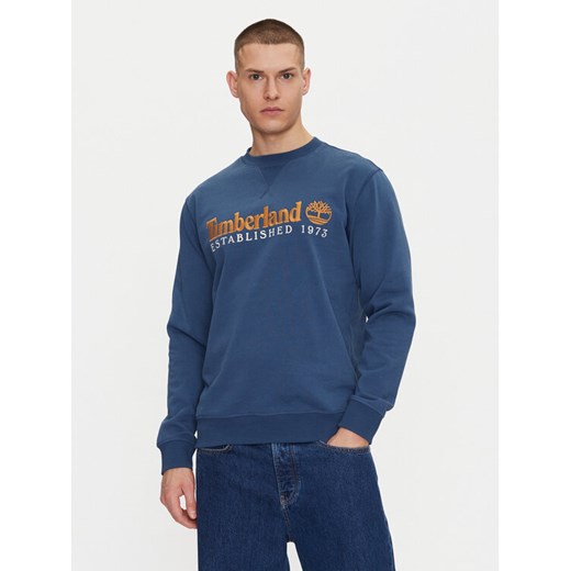 Timberland Bluza TB0A2FEQ Granatowy Regular Fit ze sklepu MODIVO w kategorii Bluzy męskie - zdjęcie 182667423