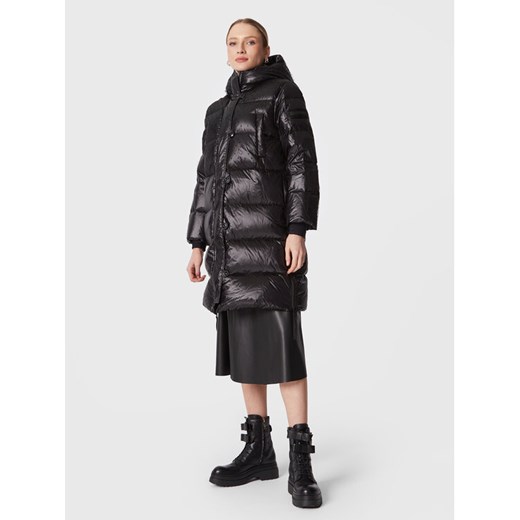 Red Valentino Kurtka puchowa 1R0CP00I6MD Czarny Regular Fit ze sklepu MODIVO w kategorii Kurtki damskie - zdjęcie 182667650
