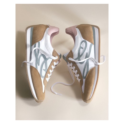 Guess Sneakersy FLPSKR SUE12 Różowy ze sklepu MODIVO w kategorii Buty sportowe damskie - zdjęcie 182668113