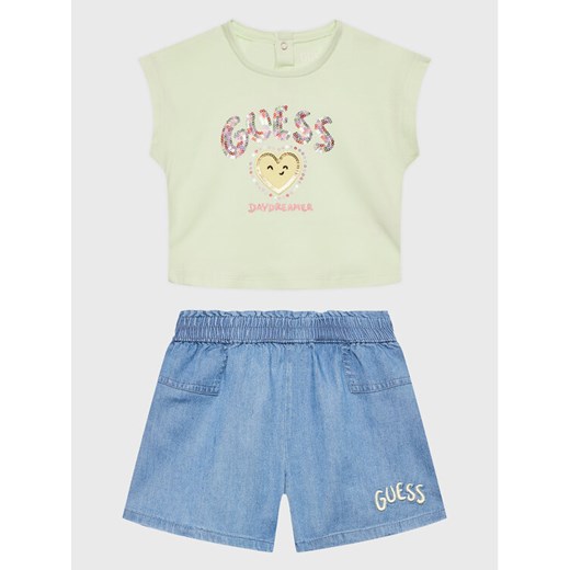 Guess Komplet t-shirt i spodenki A3GG02 K6YW0 Kolorowy Regular Fit ze sklepu MODIVO w kategorii Komplety niemowlęce - zdjęcie 182668964