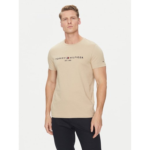 Tommy Hilfiger T-Shirt Logo MW0MW11797 Beżowy Regular Fit ze sklepu MODIVO w kategorii T-shirty męskie - zdjęcie 182669081