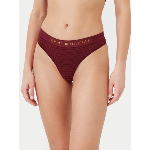 Tommy Hilfiger Stringi UW0UW05589 Czerwony ze sklepu MODIVO w kategorii Majtki damskie - zdjęcie 182669280