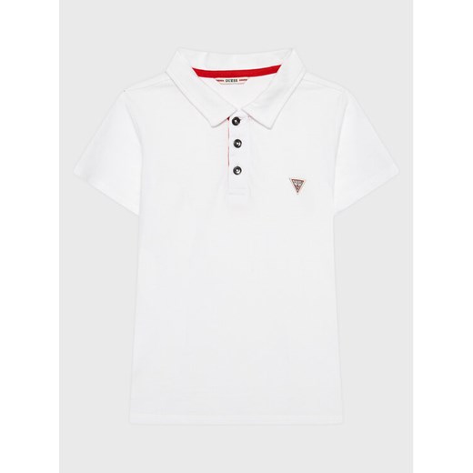 Guess Polo L2GP02 KAPY0 Biały Regular Fit ze sklepu MODIVO w kategorii T-shirty chłopięce - zdjęcie 182670343