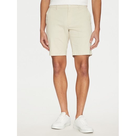 Calvin Klein Szorty materiałowe Modern Twill K10K114063 Beżowy Slim Fit ze sklepu MODIVO w kategorii Spodenki męskie - zdjęcie 182670593