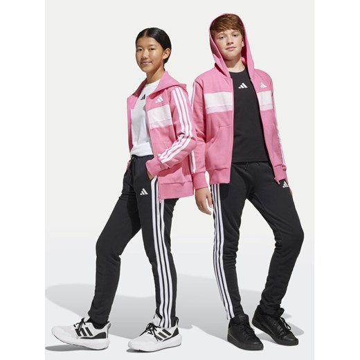 adidas Dres Seasonal Essentials Tiberio 3-Stripes JC7521 Różowy Regular Fit ze sklepu MODIVO w kategorii Dresy dziewczęce - zdjęcie 182670930