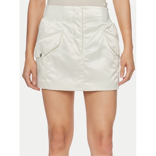 Calvin Klein Jeans Spódnica mini J20J223317 Écru Regular Fit ze sklepu MODIVO w kategorii Spódnice - zdjęcie 182672373