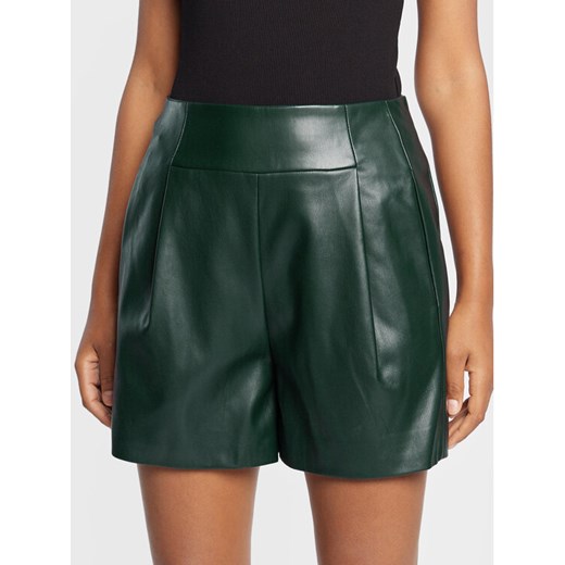 Bruuns Bazaar Szorty z imitacji skóry Nadia BBW3074 Zielony Regular Fit ze sklepu MODIVO w kategorii Szorty - zdjęcie 182673230