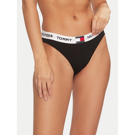Tommy Hilfiger Figi klasyczne UW0UW05617 Czarny ze sklepu MODIVO w kategorii Majtki damskie - zdjęcie 182673331