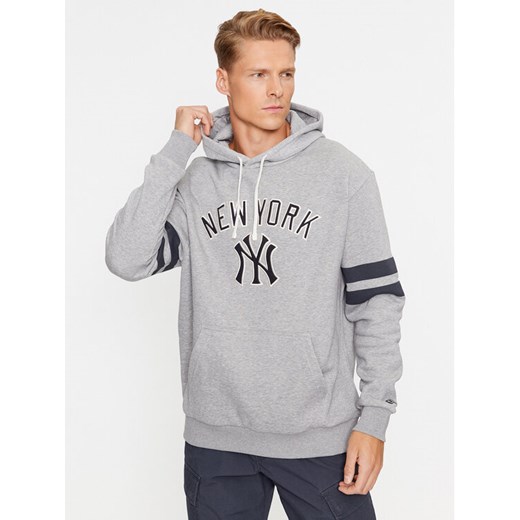 New Era Bluza Lifestyle Neyyan 60416316 Szary Regular Fit ze sklepu MODIVO w kategorii Bluzy męskie - zdjęcie 182673902
