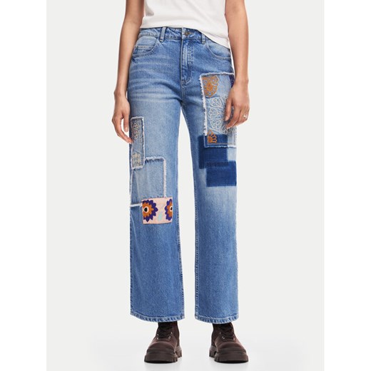 Desigual Jeansy Mila 24WWDD97 Niebieski Straight Fit ze sklepu MODIVO w kategorii Jeansy damskie - zdjęcie 182674004