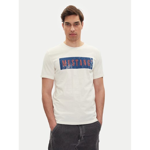 Mustang T-Shirt Austin 1016274 Biały Regular Fit ze sklepu MODIVO w kategorii T-shirty męskie - zdjęcie 182674044