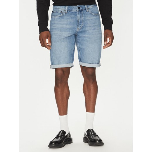 Calvin Klein Szorty jeansowe K10K114079 Niebieski Slim Fit ze sklepu MODIVO w kategorii Spodenki męskie - zdjęcie 182674281