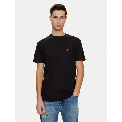 Calvin Klein Jeans T-Shirt J30J326683 Czarny Regular Fit ze sklepu MODIVO w kategorii T-shirty męskie - zdjęcie 182674661