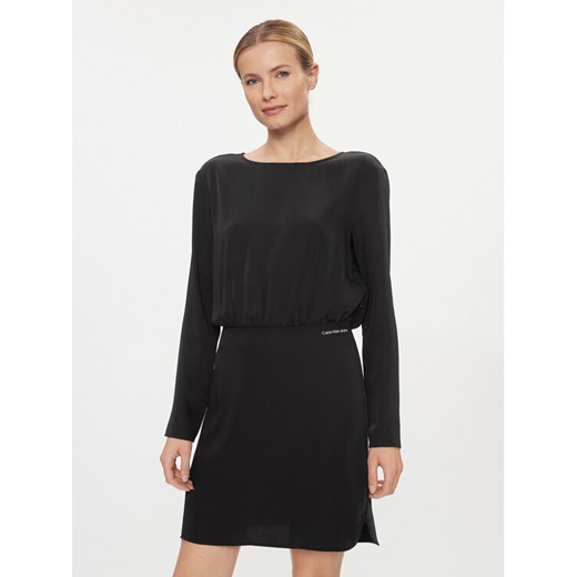 Calvin Klein Jeans Sukienka koktajlowa Open Back Dress J20J222534 Czarny Regular Fit ze sklepu MODIVO w kategorii Sukienki - zdjęcie 182675870