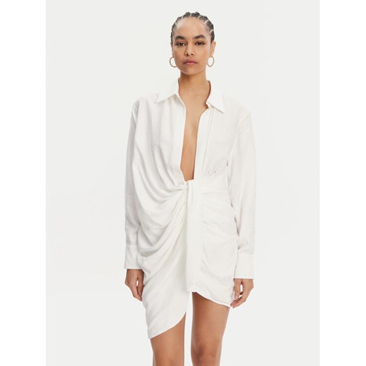 JACQUEMUS Sukienka koktajlowa 213DR009-1020 Biały Regular Fit ze sklepu MODIVO w kategorii Sukienki - zdjęcie 182676242