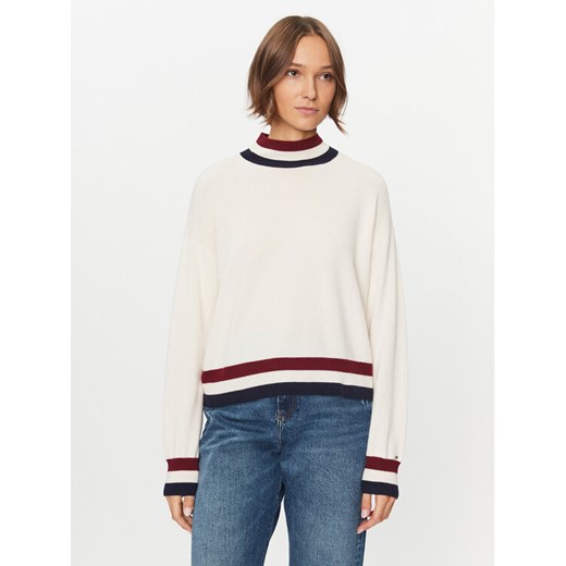 Tommy Hilfiger Golf WW0WW39536 Écru Regular Fit ze sklepu MODIVO w kategorii Swetry damskie - zdjęcie 182676393