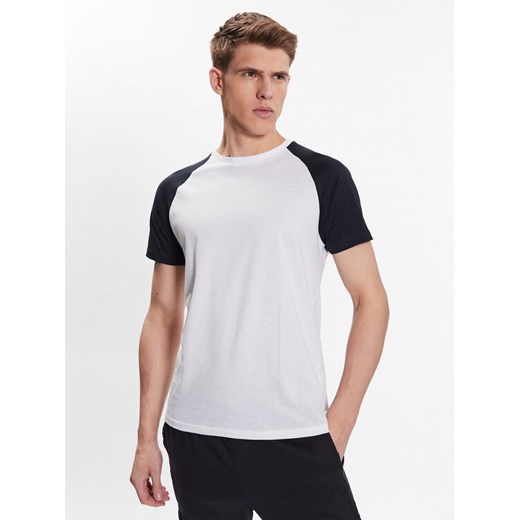 Brave Soul T-Shirt MTS-149BAPTISTK Biały Regular Fit ze sklepu MODIVO w kategorii T-shirty męskie - zdjęcie 182676454
