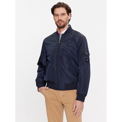 Tommy Hilfiger Kurtka bomber MW0MW31642 Granatowy Regular Fit ze sklepu MODIVO w kategorii Kurtki męskie - zdjęcie 182677442