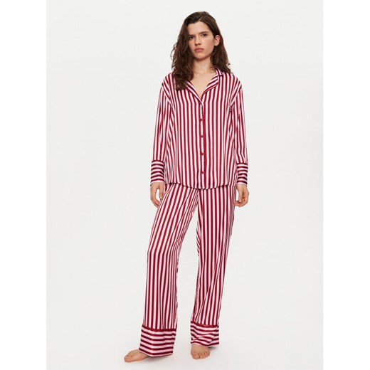 Hunkemöller Piżama 300785 Różowy Relaxed Fit ze sklepu MODIVO w kategorii Piżamy damskie - zdjęcie 182677544