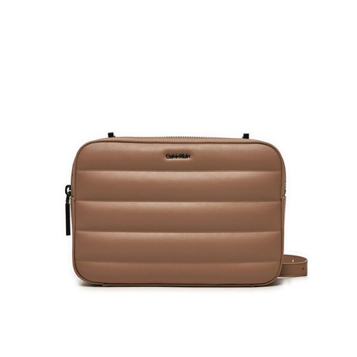 Calvin Klein Torebka Line Quilt Camera Bag K60K612114 Brązowy ze sklepu MODIVO w kategorii Listonoszki - zdjęcie 182677600